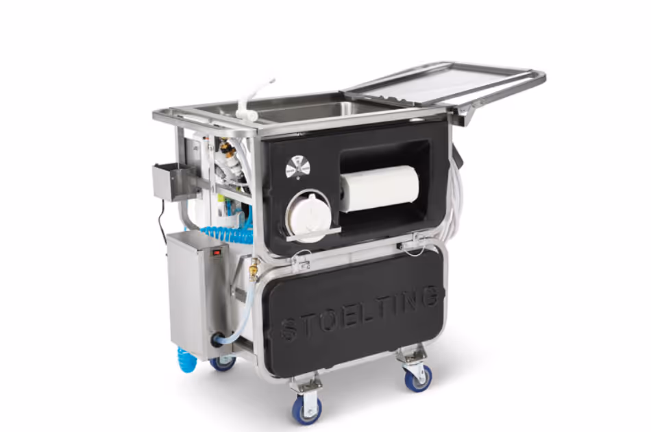 Mobile cleaning cart